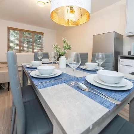 2 Bedroom Flat Free Parking Reading Buitenkant foto